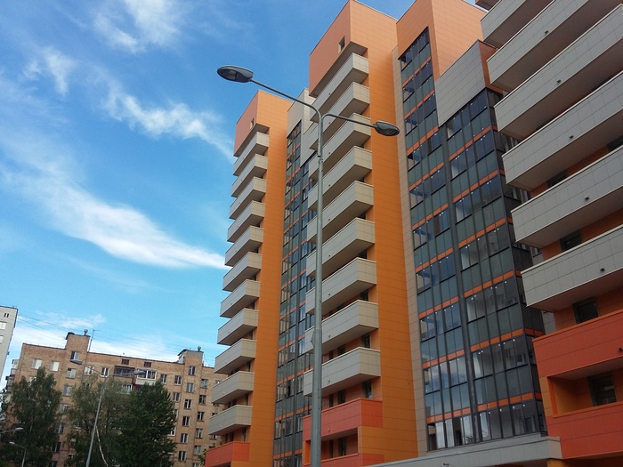 Хуснуллин: граждан пятиэтажек могут начать переселять в конце года