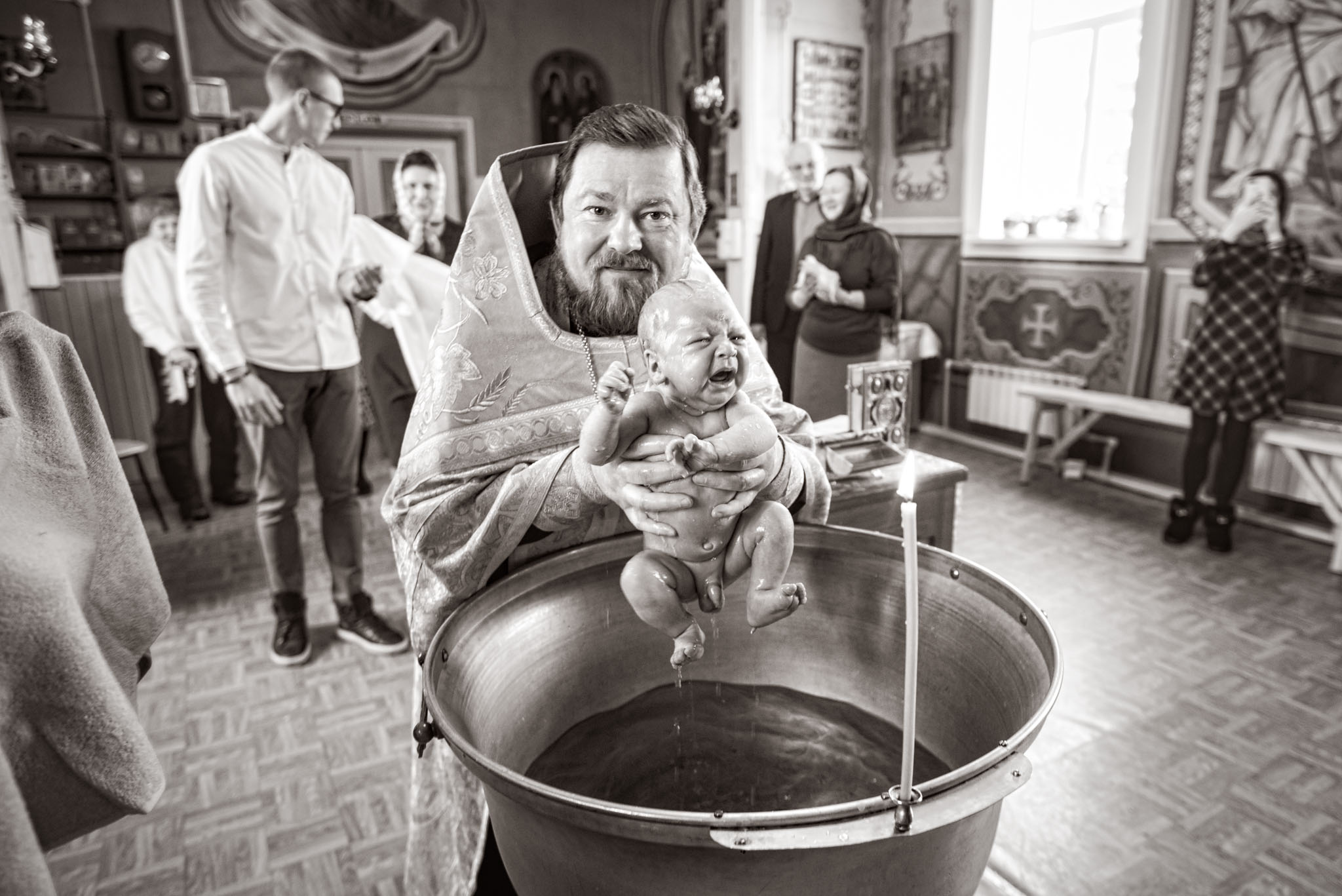 В Москве откроется фотовыставка «Жизнь жительствует. Священник в малых городах»  фото