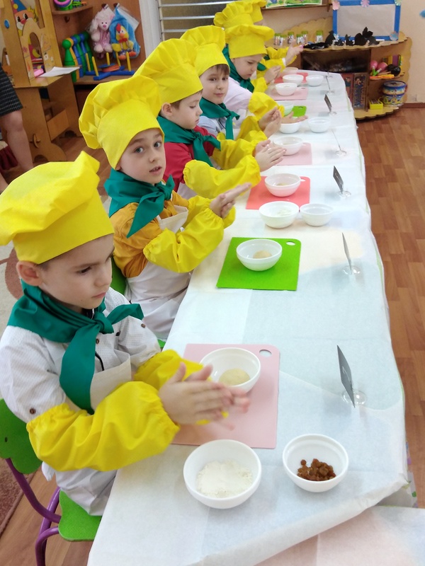 Приключения «Колобков» в детском саду № 5 ГБОУ школы № 1179  фото