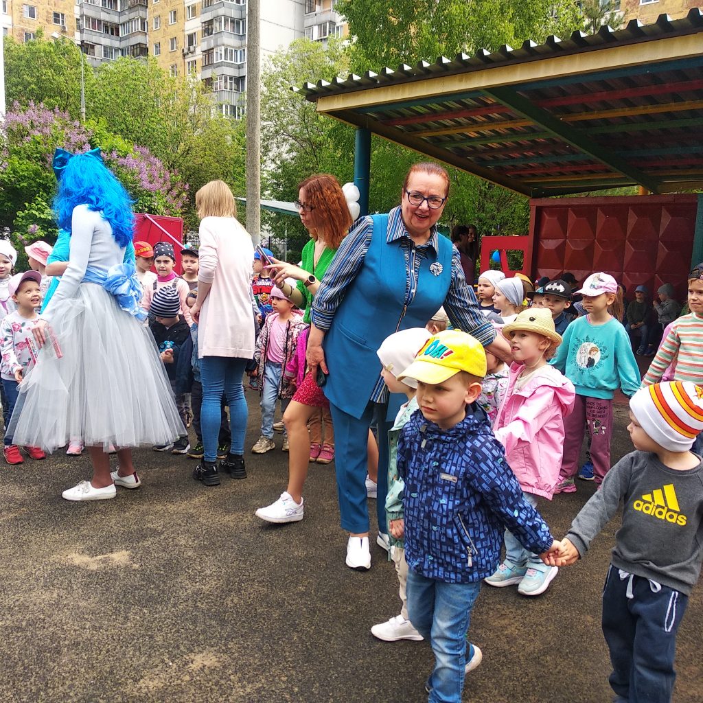 В День защиты детей праздничные мероприятия прошли в 13 районах ЮЗАО  фото