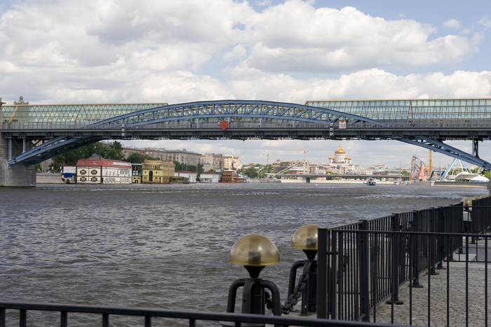 Ясное небо над Москвой в День Победы обеспечат 10 самолетов, фото