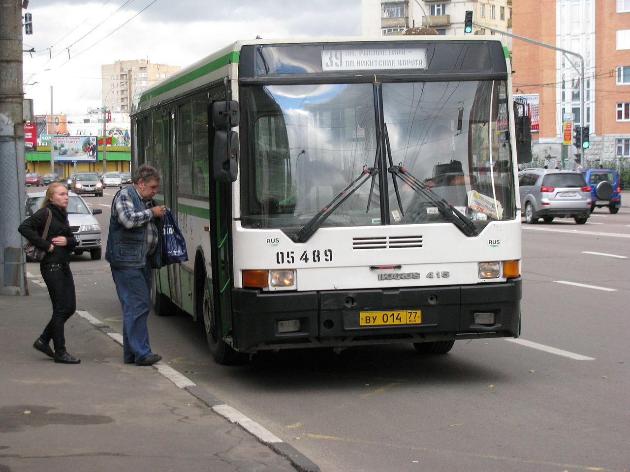 Собянин пообещал убрать турникеты во всех автобусах к сентябрю, фото