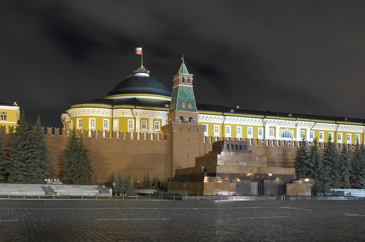 Мавзолей Ленина закроют для посетителей‍ на 13 дней, фото