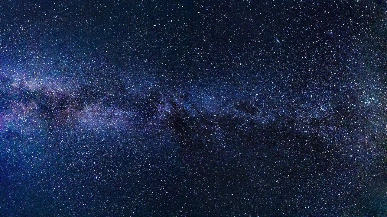 В ночь на 9 октября в небе можно будет наблюдать звездопад Дракониды‍, фото