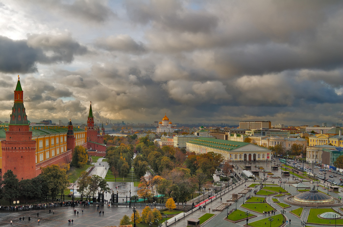 В Москве 8 октября ожидается сильный ветер и дождь, фото