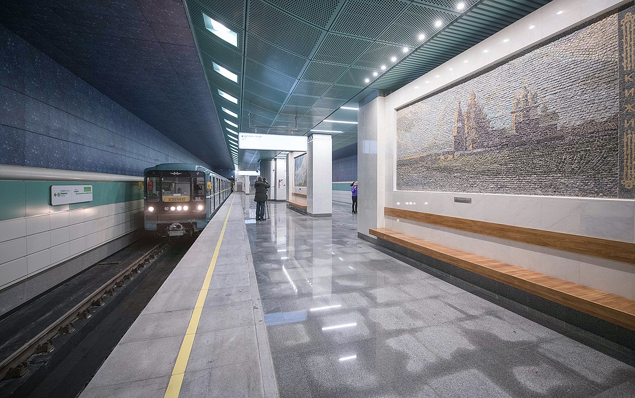 Станция метро «Беломорская» набирает популярность среди пассажиров, фото