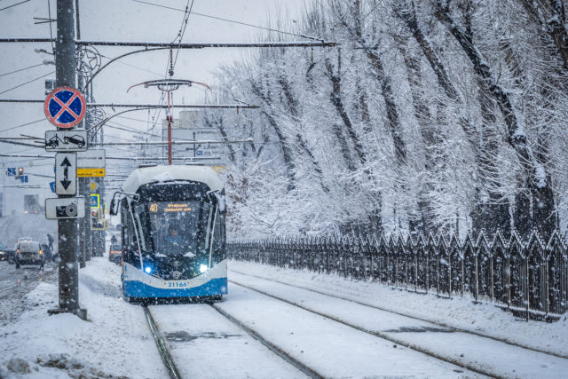 Мокрый снег и мороз ожидаются в Москве в конце недели, фото