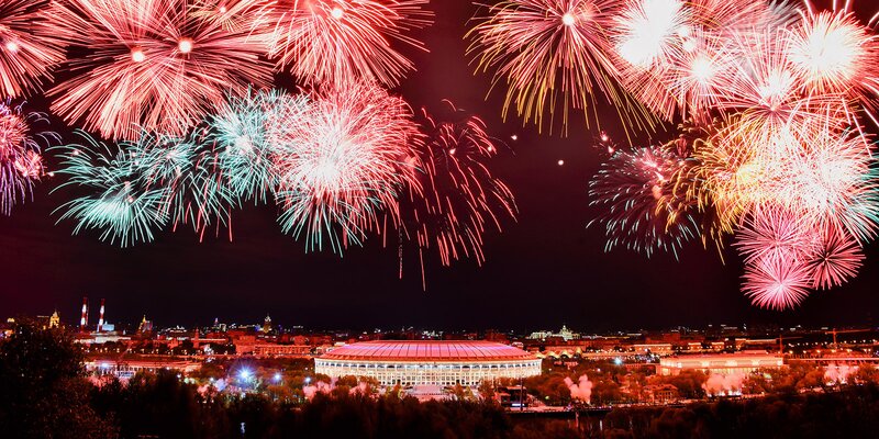 В Москве запустят более 11 тысяч праздничных фейерверков 9 мая, фото