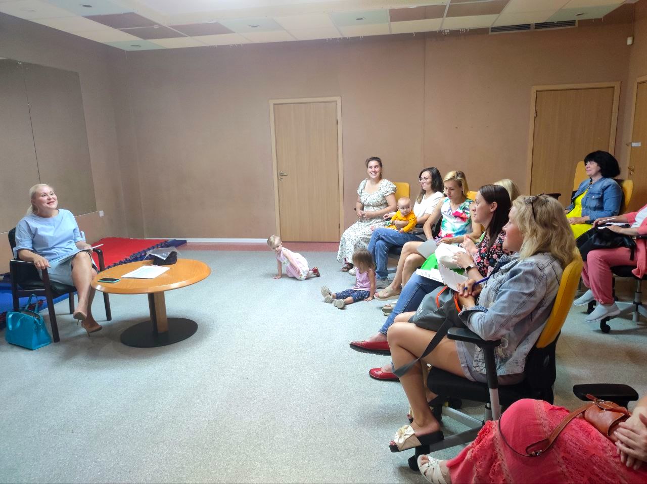 В Таганском женском клубе обсудили психологические установки и их влияние на жизнь, фото